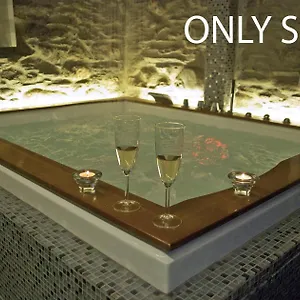 https://casa-la-rosa-coreglia-ligure.hotelitalianriviera.com